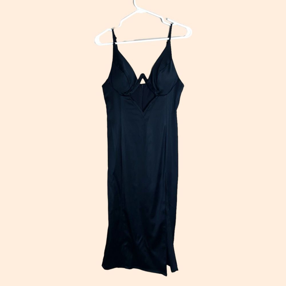 NEW NBD Black Cutout Underwire Midi Dress - Picture 2 of 9